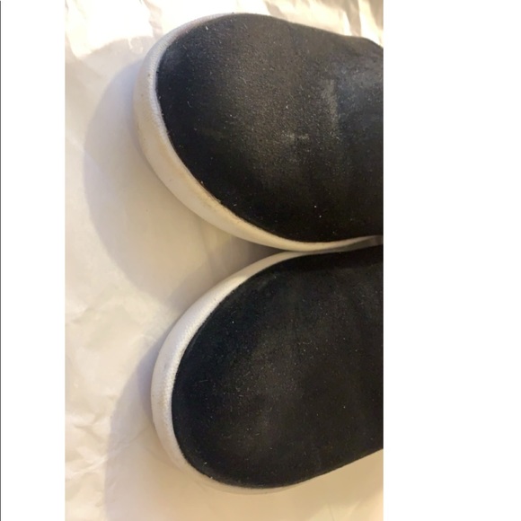 Black Suede Kenneth Cole Reaction Loafer/Sneaker. - Picture 2 of 6